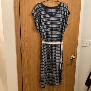 1X Sonoma striped short sleeved dress with belt.